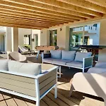 Villaserenita Piscine Chauffee, Jacuzzi, Petanque Ajaccio (Corsica)