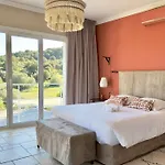 Villaserenita Piscine Chauffee, Jacuzzi, Petanque Villa