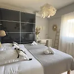 Villaserenita Piscine Chauffee, Jacuzzi, Petanque Villa *
