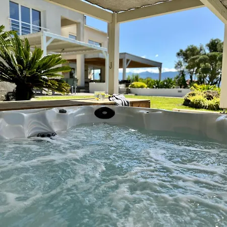Villa Villaserenita Piscine Chauffee Et A Ajaccio Ajaccio (Corsica)