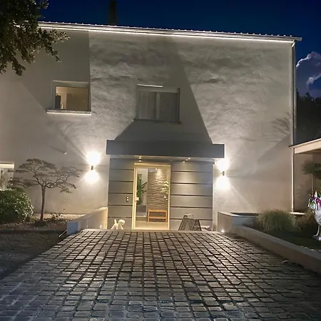 Villaserenita Piscine Chauffee, Jacuzzi, Ping-pong, Petanque