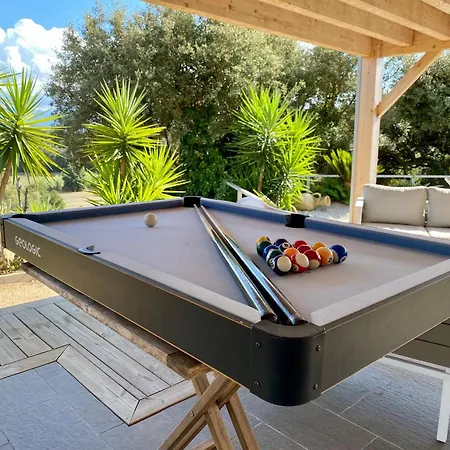Villaserenita Piscine Chauffee, Jacuzzi, Ping-pong, Petanque Villa