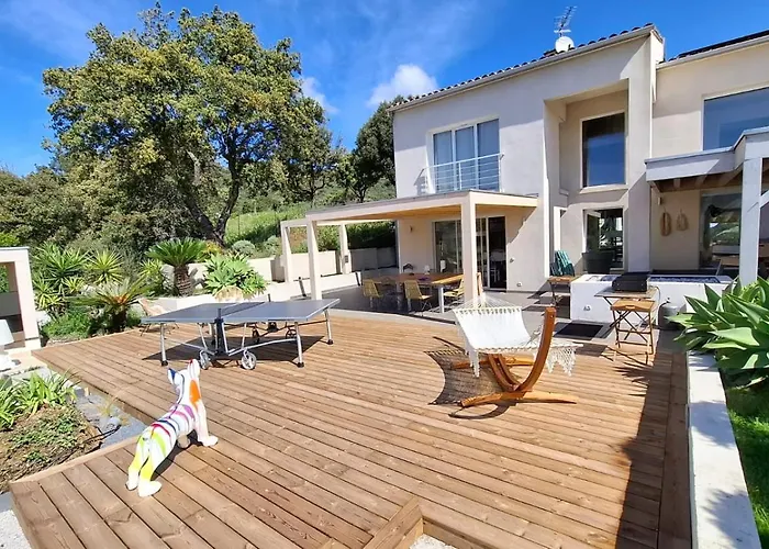 Villaserenita Piscine Chauffee, Jacuzzi, Petanque 빌라