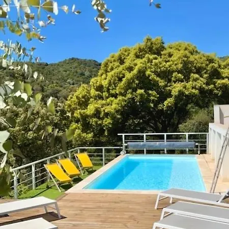 Villaserenita Piscine Chauffee, Jacuzzi, Petanque Villa