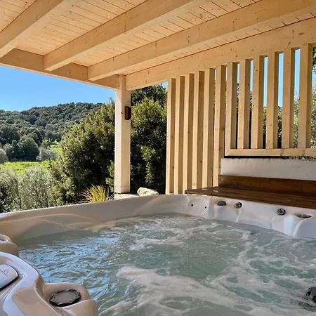 Villaserenita Piscine Chauffee, Jacuzzi, Ping-pong, Petanque Ajaccio (Corsica)