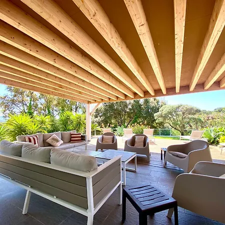 Villaserenita Piscine Chauffee, Jacuzzi, Ping-pong, Petanque Villa