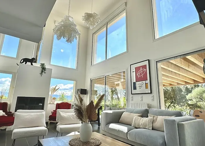 Villa Villaserenita Piscine Chauffee, Jacuzzi, Petanque Ajaccio (Corsica)