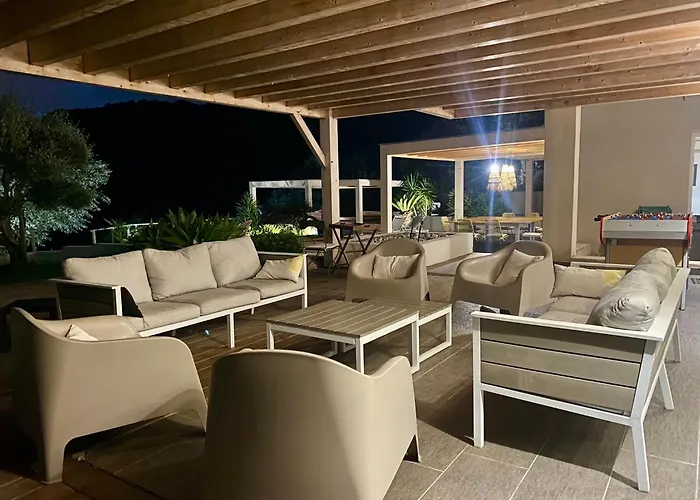 Villaserenita Piscine Chauffee, Jacuzzi, Petanque 别墅 阿雅克肖